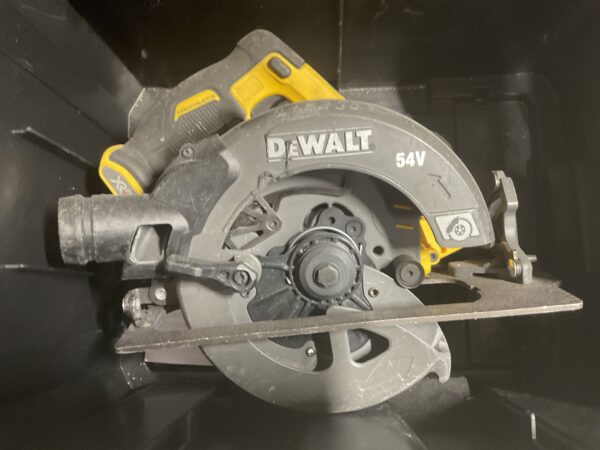 DeWalt cirkelsåg DCS575